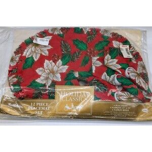 1992 Town & Country Christmas Holly Berry Quilted Placemats and Napkins Set